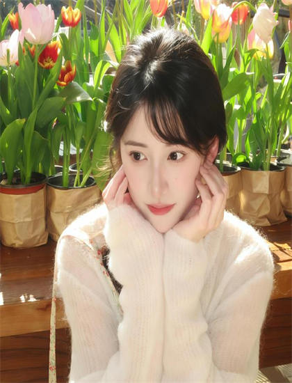 《铁面战警》美学价值分析：艺术美感与审美特征探讨，免费观看